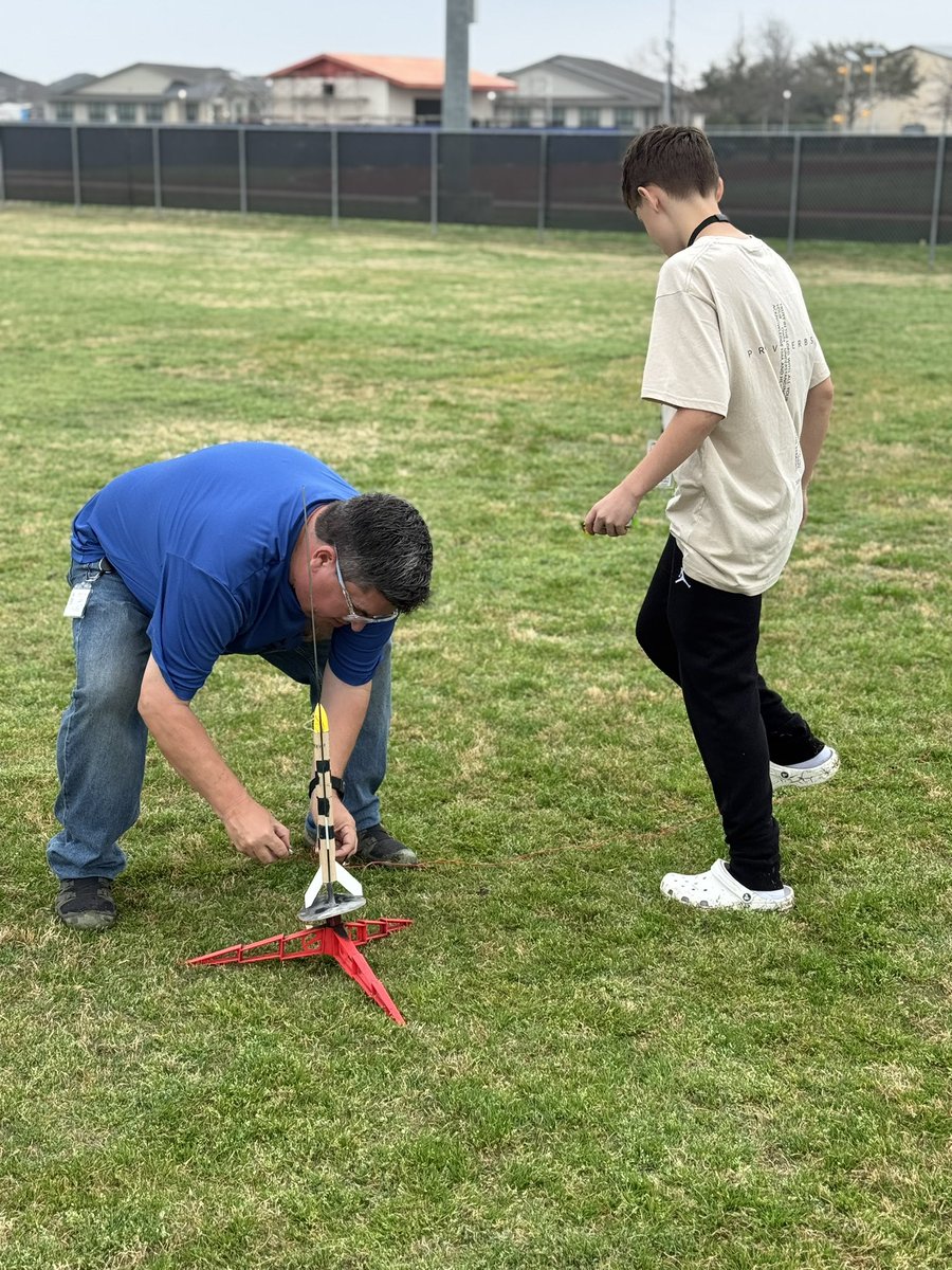 Megan Towle tweet media