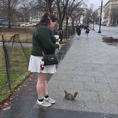 #NewProfilePic call me snow white 💀🐿️