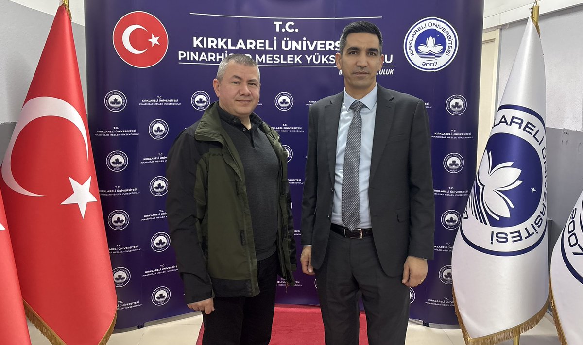 Kırklareli Organize Sanayi Bölgesi Müdürü Sayın Sebahattin Dönmez, Pınarhisar Meslek Yüksekokulu Müdürümüz Dr. Öğr. Üyesi Can Demirel’i makamında ziyaret etti.

Kıymetli ziyaretleri ve iş birliğine yönelik destekleri için Sayın Sebahattin Dönmez’e teşekkür ederiz.