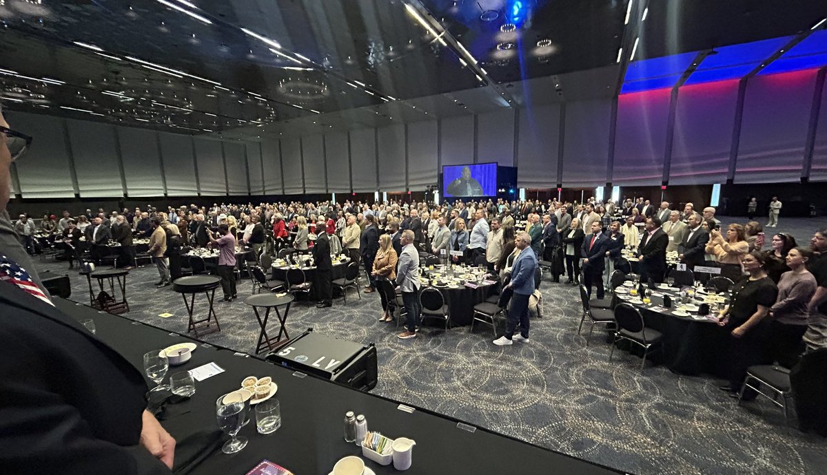 Eric Mikkelson tweet media