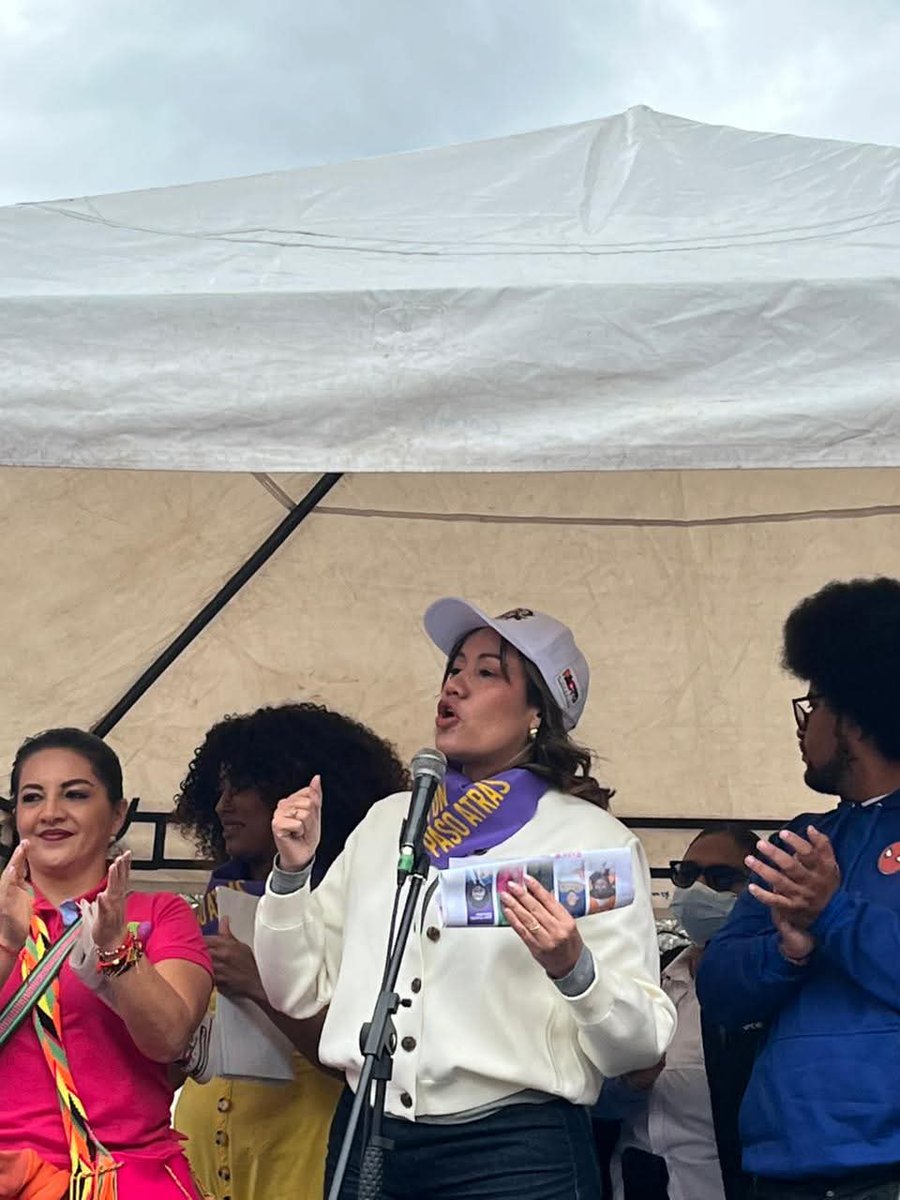 RobertDazaG's tweet image. ✊🏽 #Afiliatón al #PactoHistorico en la ciudad de #Pasto 

🔥Con @carolinacorcho y todo el equipo del @PactoCol lideramos esta importante tarea de hacer de nuestro partido no solo el más importante sino el más grande, el que recoja la fuerza campesina y popular de todo el país.