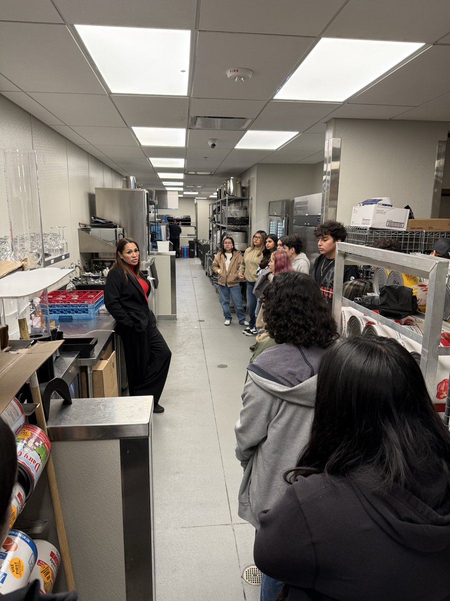 SUMMIT COLLEGIATE HIGH SCHOOL tweet media