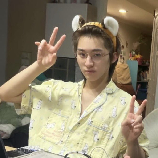 ขนาดหน้าสดใส่ที่คาดผมยังน่ารักเลยอ้วม 😭😭😭