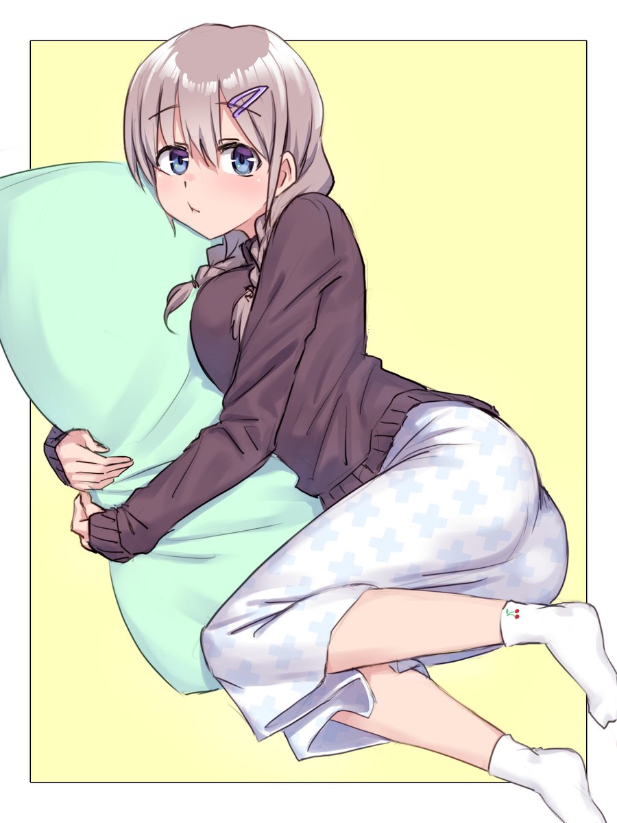 初期森さんは三つ編みがち 