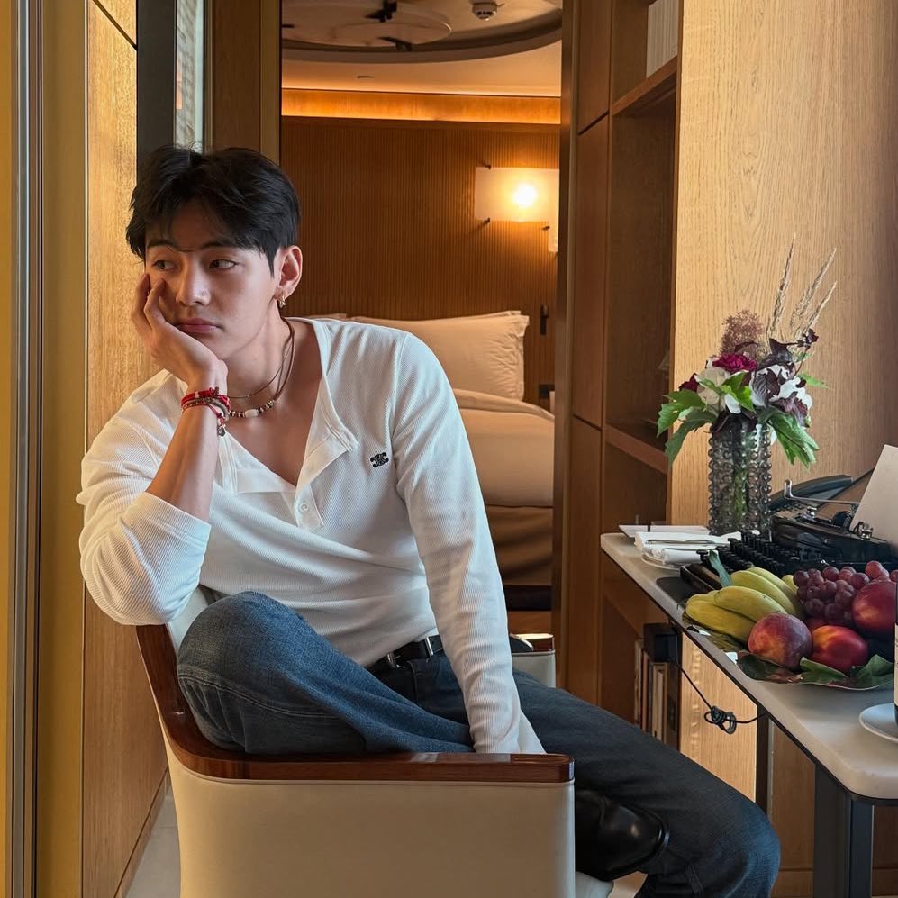 lilyrubyjk's tweet image. My personality guide + my bias🐻