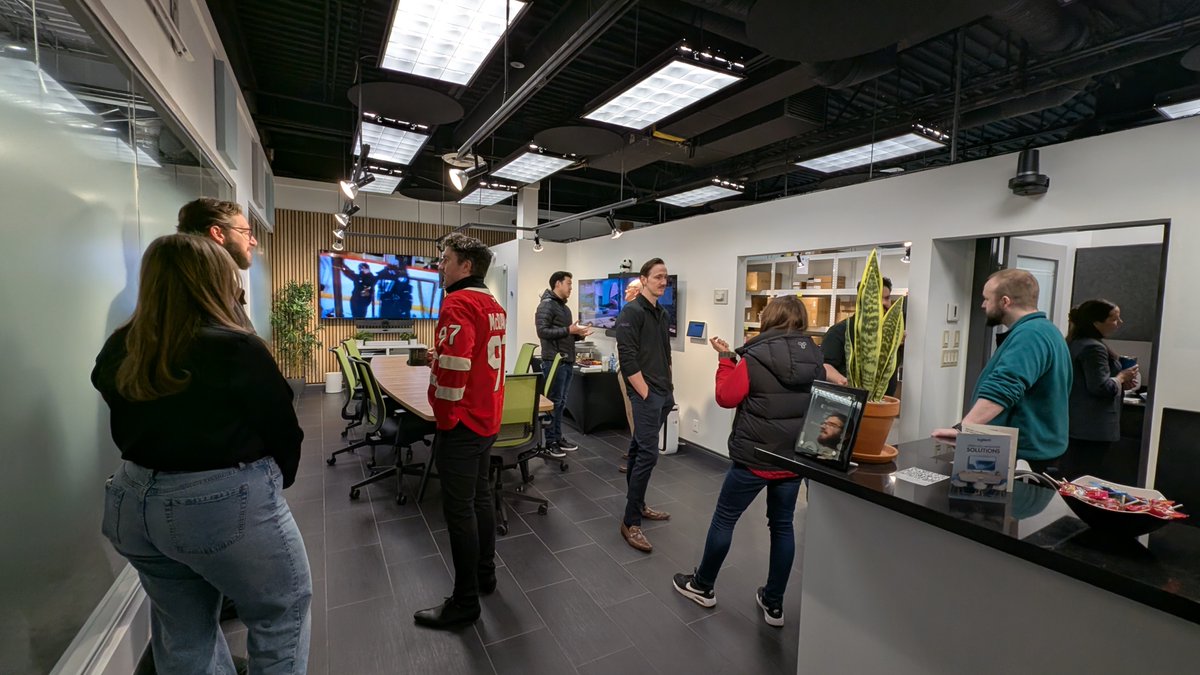 Limitless AV tweet media