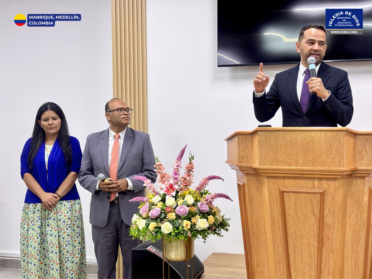 IDMJIoficial's tweet photo. 🇨🇴 Fotos: Inauguración de la Iglesia en Manrique, Medellín
https://t.co/7srX595HRP

Con gran alegría, informamos que el 15 de febrero de 2026 se realizó la inauguración del templo en Manrique, en la ciudad de Medellín. Cerca de 400 hermanos estuvieron presentes, dando gracias a Dios y expresando su gratitud por el apoyo de nuestra Hermana María Luisa Piraquive, nuestro Hermano César Eduardo Moreno y nuestra Hermana Ángela Oviedo, para que la Iglesia se estableciera en este sector.

Los hermanos se regocijan porque ahora podrán congregarse más cerca de sus hogares y con mayor frecuencia, disfrutando de la manifestación poderosa del Espíritu Santo. Varios también compartieron testimonio de cómo el Espíritu Santo les había prometido una sede cercana, y hoy ven esta promesa cumplida. Gloria y honra a nuestro Dios.

Con esta apertura, esta sería la sexta sede en Medellín, para la gloria del Señor.