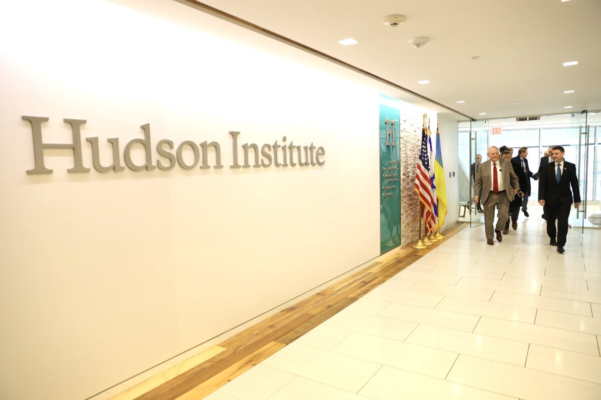 Ministerstvo zahraničních věcí tweet media