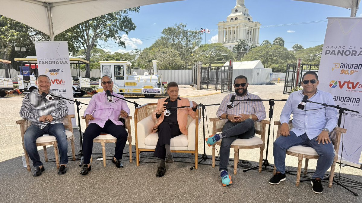 Ahora en vivo. Actualidad Meridiana con Domingo Bautista, Obniel Ramírez y Alfredo de la Cruz, junto a Los Opinadores con David Lantigua y José García, desde la explanada del Gran Teatro del Cibao.

📡 Sintoniza esta transmisión simultánea a través de:
Panorama.com.do
VTV