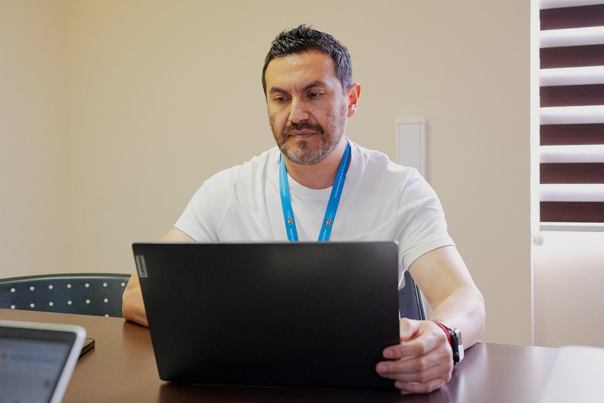 Evaluacion_Ec's tweet photo. 📚🤝 La participación docente fortalece la educación de calidad

Socializamos la validación de instrumentos con gremios docentes particulares, garantizando transparencia, participación y solidez técnica en cada etapa del proceso.

#EvaluamosParaTransformar https://t.co/7MdfOrgRrQ