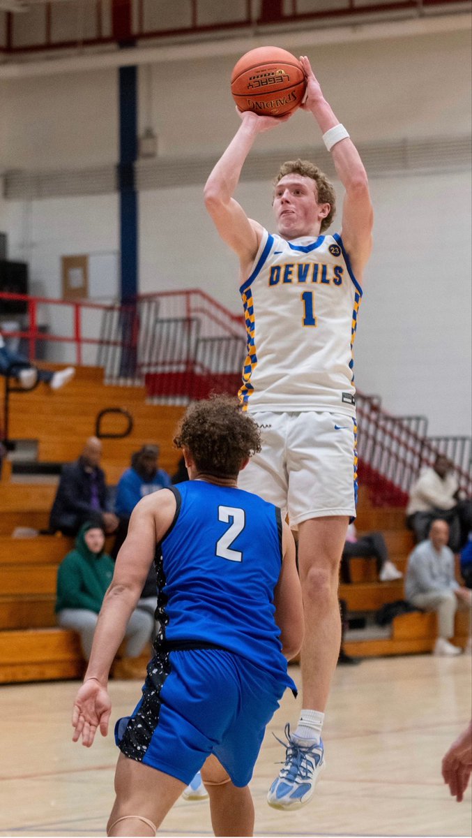 Daniel Brown tweet media