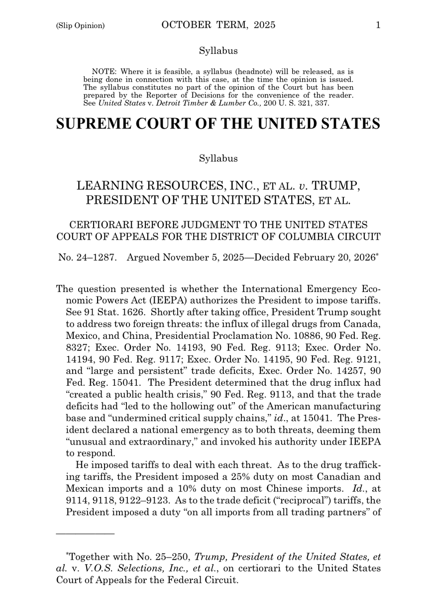 OrtizCliment89's tweet photo. Adiós a una presidencia expansiva descontrolada, los checks and balances funcionan todo y la presidencia Trump ⚖️🇺🇲🔴 SCOTUS tumba está facultad presidencial auto asumida y deja claro que és competencia del Congreso 🏛🇺🇲⚖️ El presidente deberá asumir este revés, cosa complicada https://t.co/9tAw6kLJat