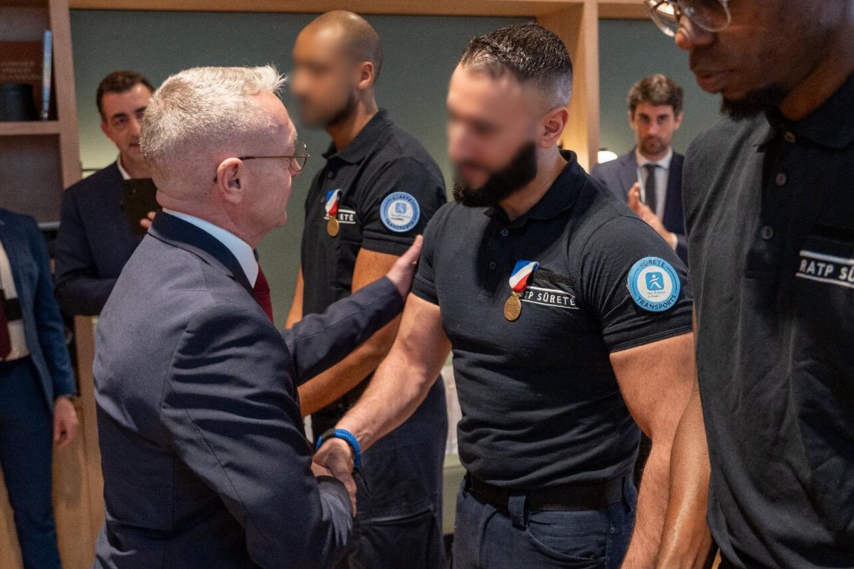 Préfecture de Police tweet media