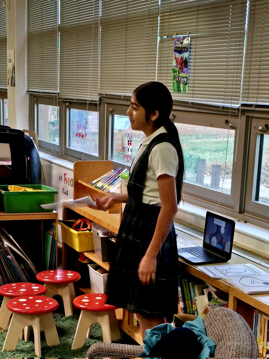 Gus the Gator tweet media