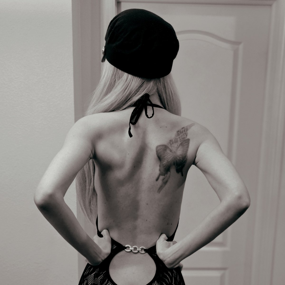 April Vixxi⁷ tweet media