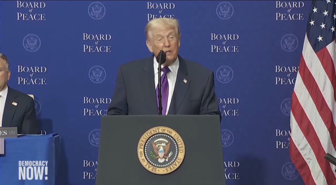 CD7watermelon's tweet image. Trump’s telling Iran they cannot continue to threaten the stability of the region when Israel is the one committing a genocide. Make it make sense. #compromised