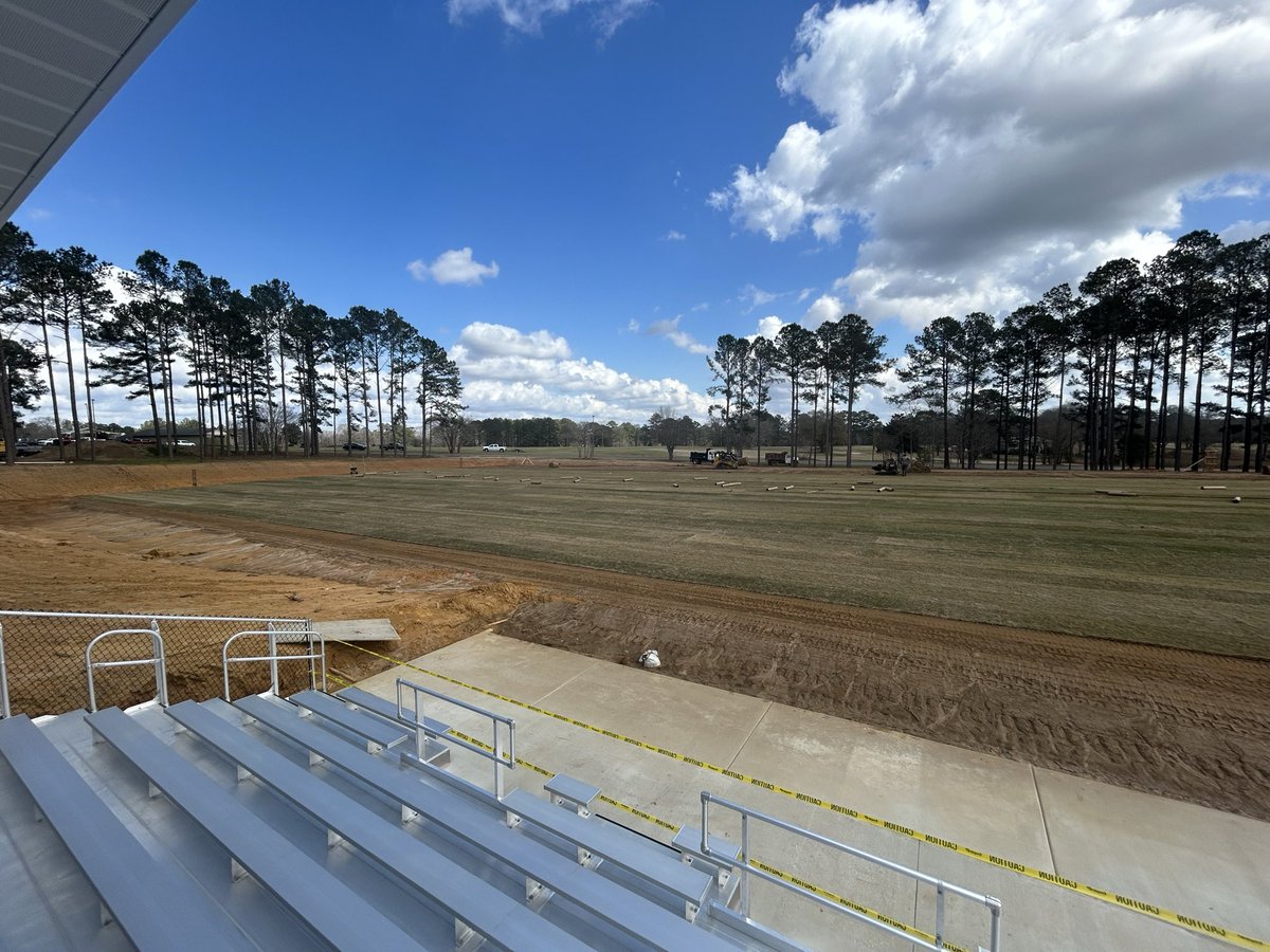 LBW Athletics tweet media