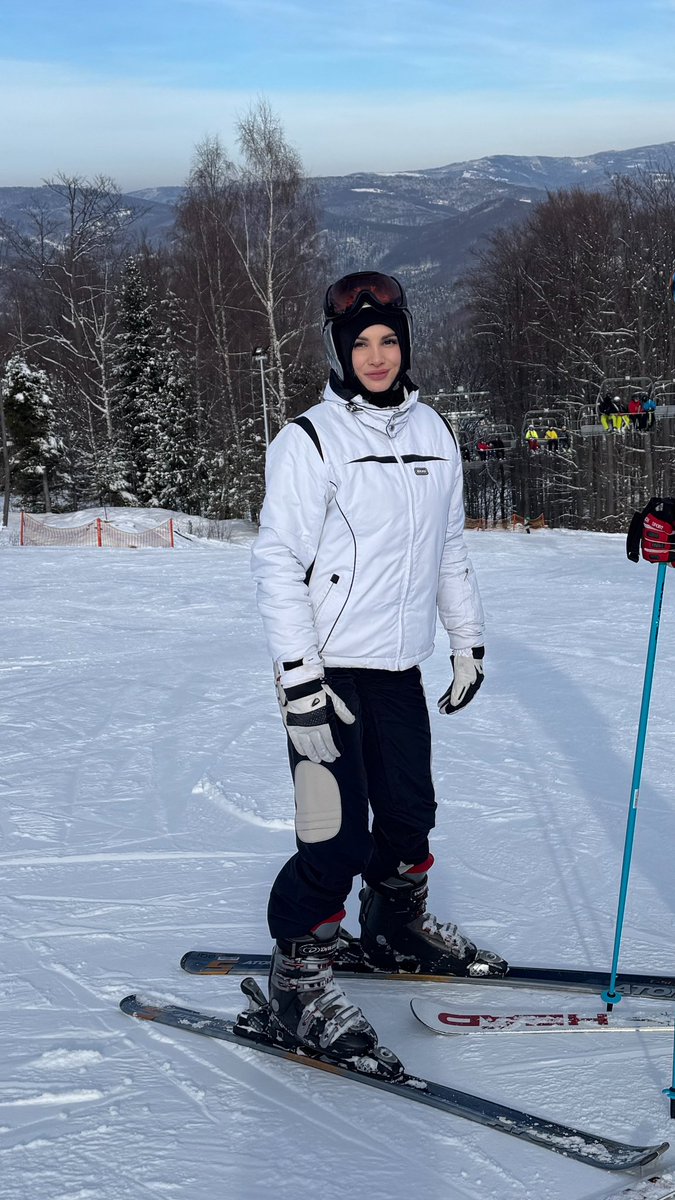 agabobek tweet media