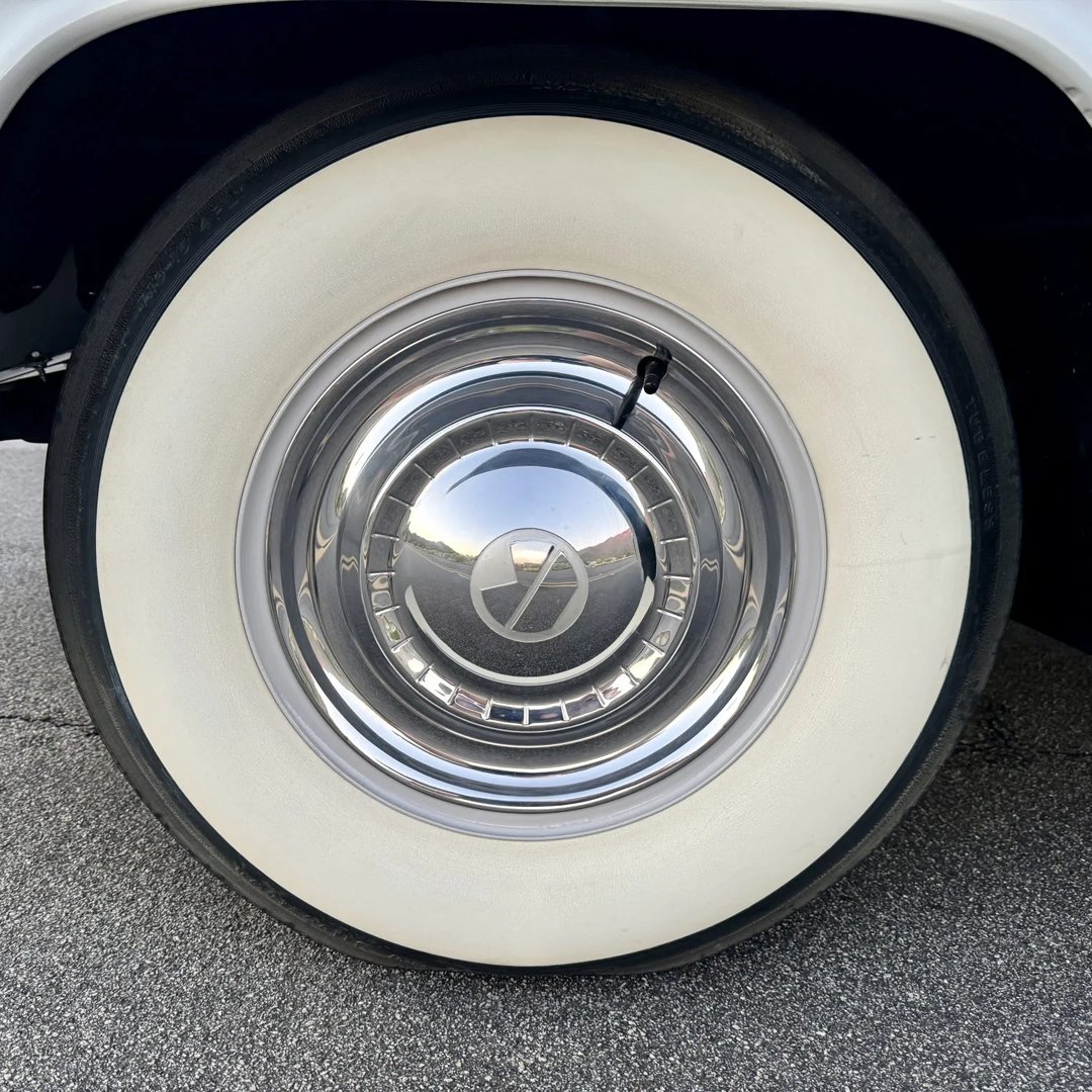 Bring a Trailer tweet media