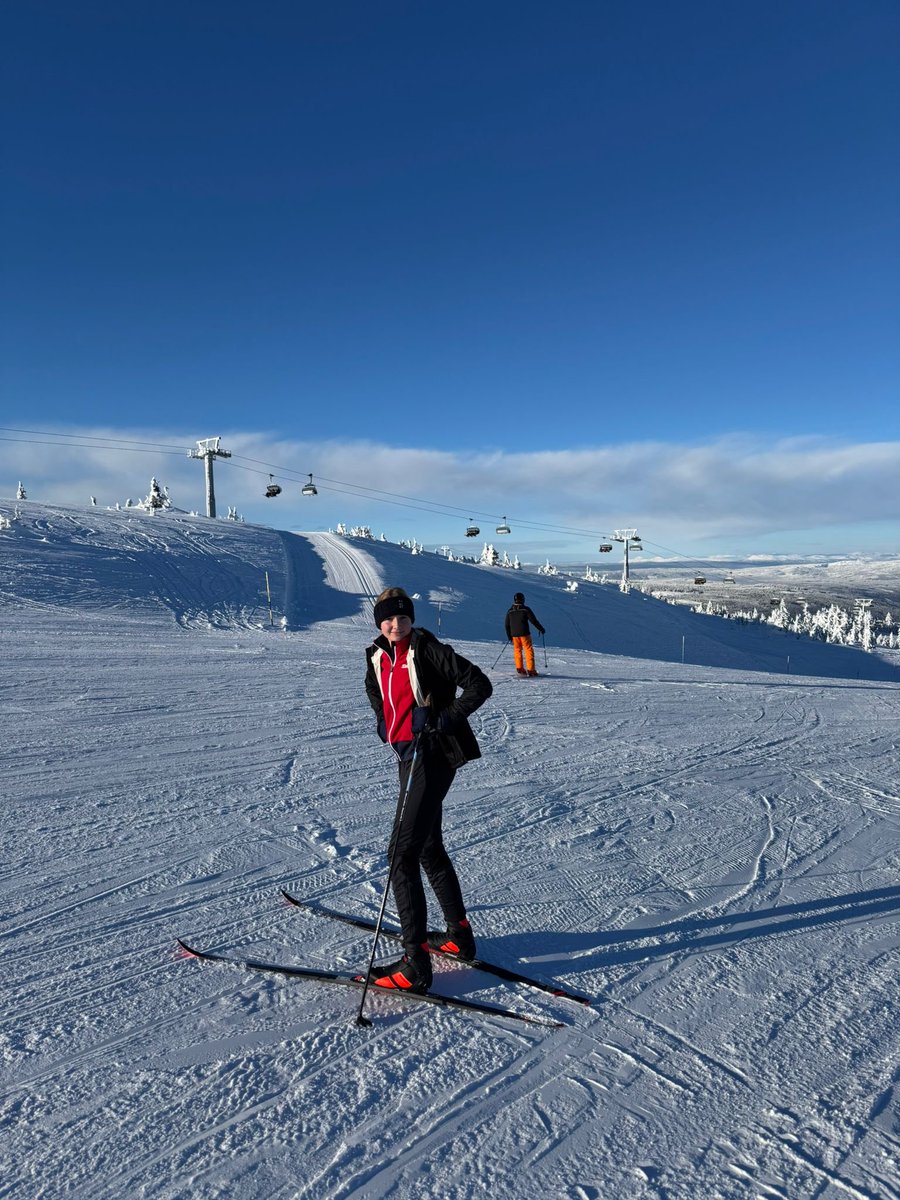 Freja Thackray tweet media