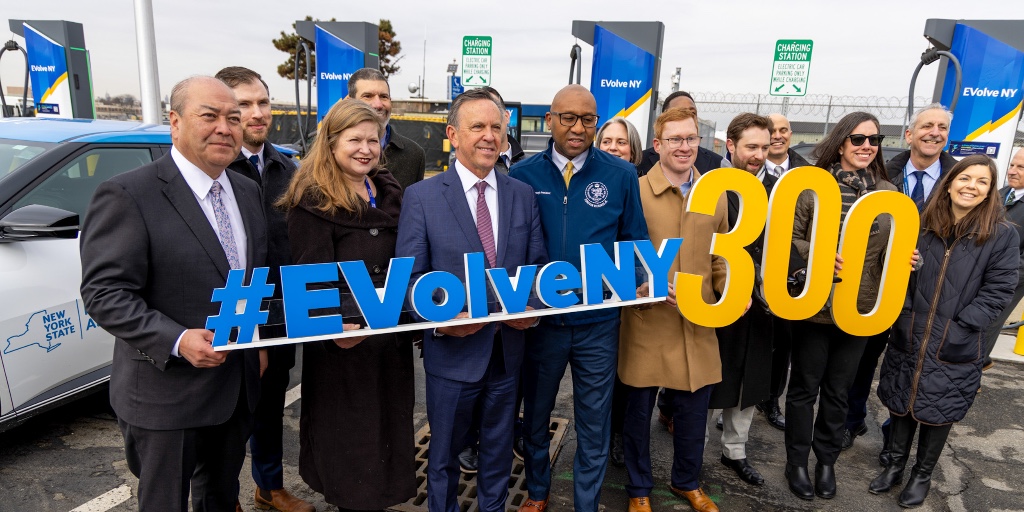 NYC Taxi & Limousine Commission tweet media