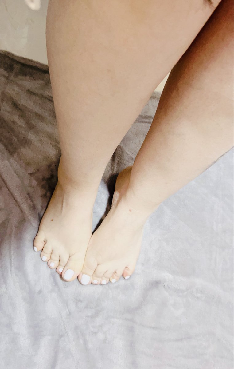 FootFreyja's tweet photo. Te puedo hacer muy feliz 🥰 https://t.co/PSAnBsJgKH