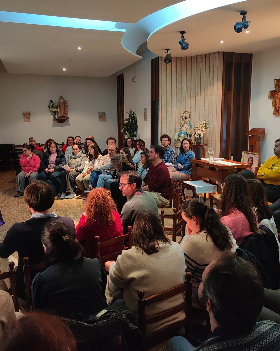Esta semana el claustro ha compartido formación y la celebración de la Ceniza ✝️🌿
Un tiempo para renovar nuestra vocación y seguir acompañando con ilusión.
#ColegioDivinaPastoraMadrid #FormaciónDocente #ODS4