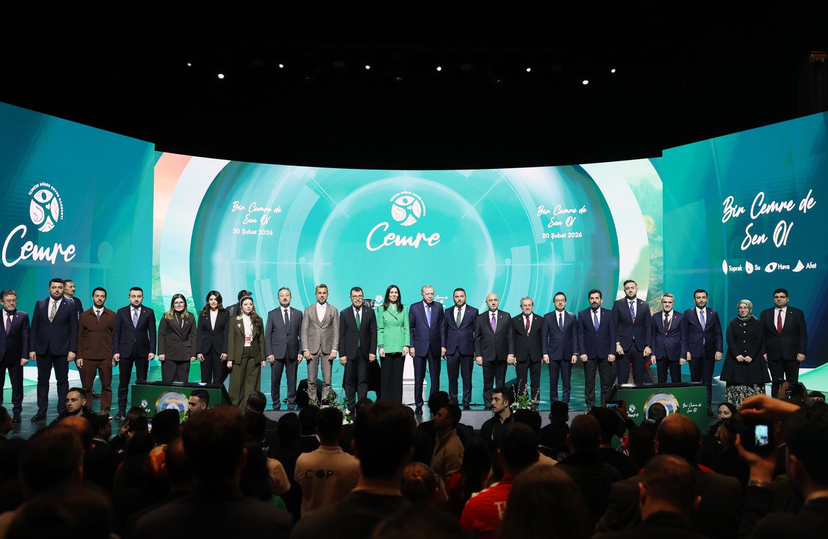 Yılın ilk cemresinin havaya düştüğü bugünlerde Cemre Vakfımızın kıymetli mensuplarıyla, Türkiye’nin cemreleriyle bir araya gelmekten bahtiyarlık duydum.  
   
Cemre Vakfının faaliyetlerinin hayırlara vesile olmasını, çevre ve afetlere hazırlık konusunda başarılı çalışmalara imza