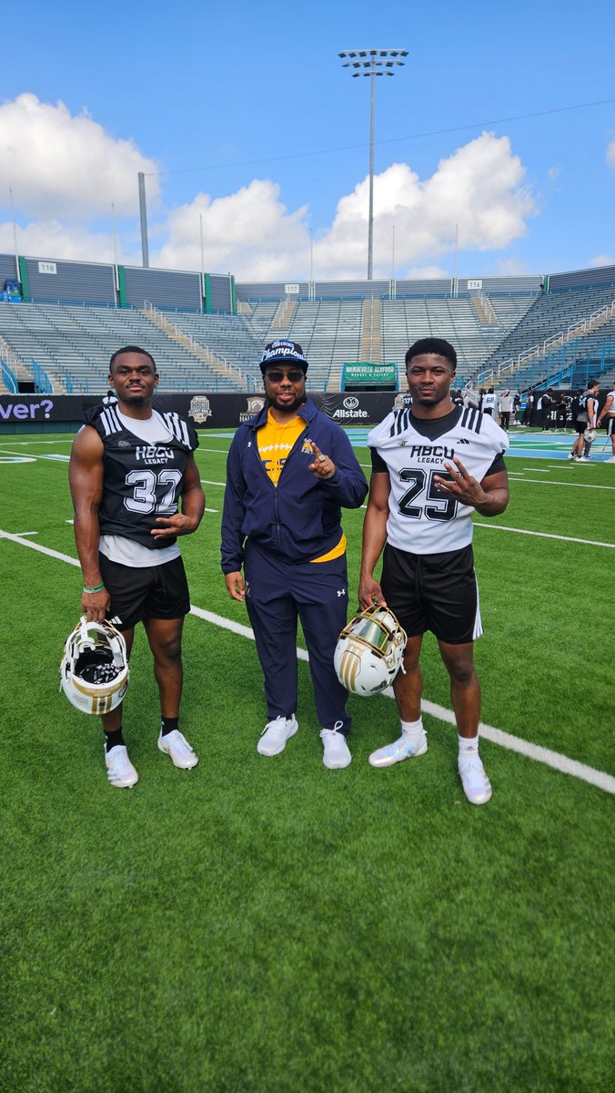 Chi-Emeke Worthington tweet media