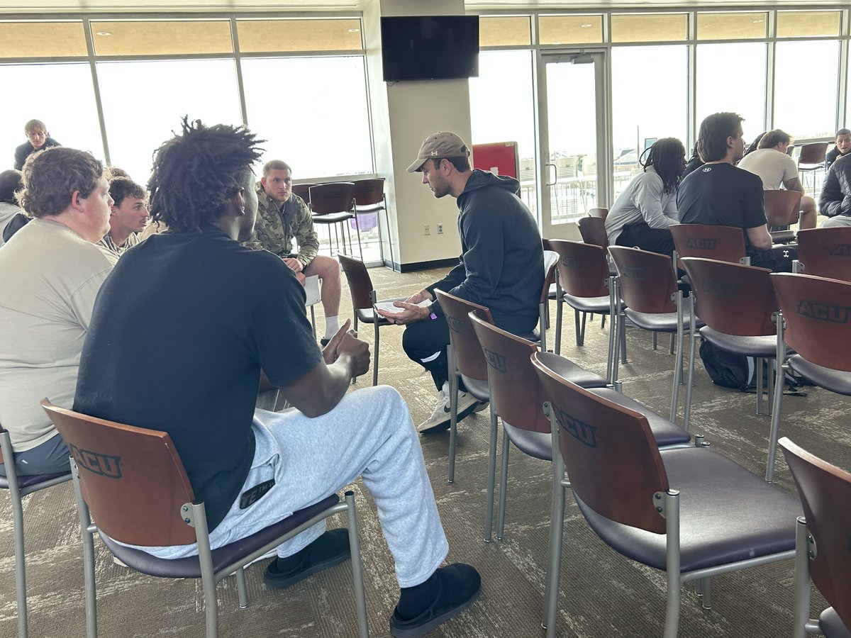 ACU_FB_Video's tweet photo. Learning from each other to make the team stronger!
@ACUFootball @ACUstrength #CDT #WeakThingsBreak #GoWildcats #Scratchemcats https://t.co/OafI1qYE9k