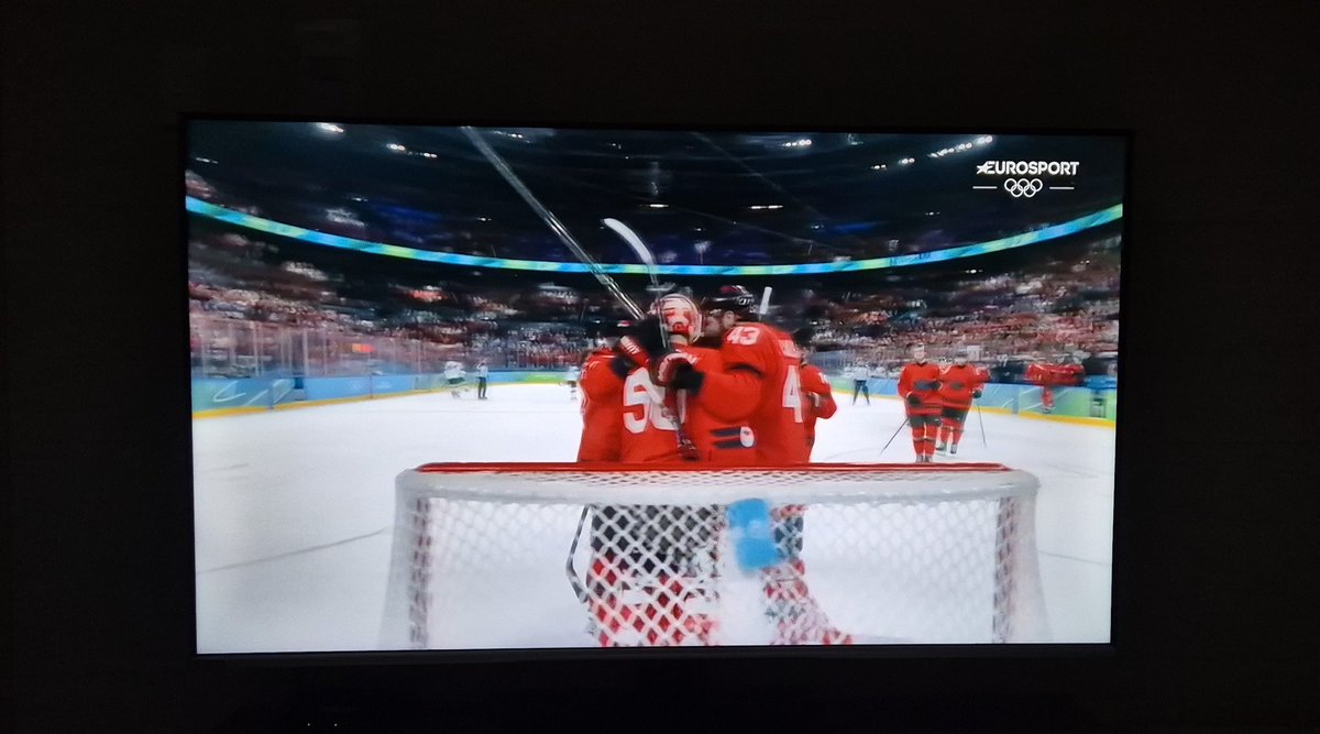 MiryuGG's tweet photo. LET'S FUCKING GOOOO #HOCKEYCANADA https://t.co/cqXGfOfscy