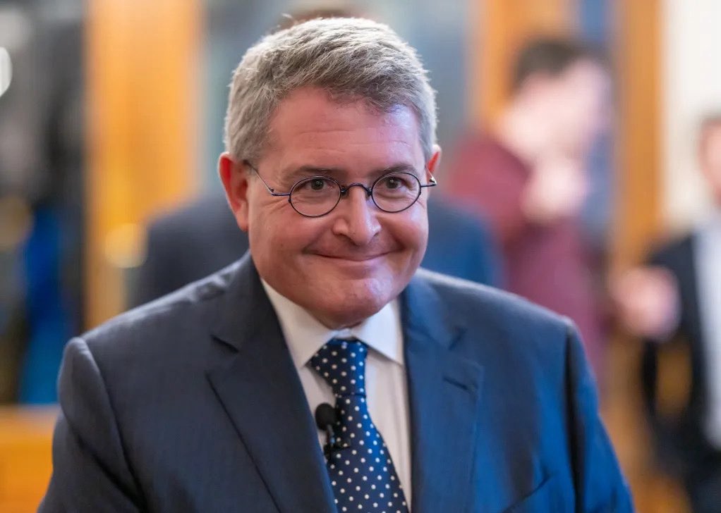 MattWallace888's tweet image. 🚨 Leonard Leo EXPOSED 🚨

To every MAGA supporter who thought Leonard Leo was on our side: he funded a lawsuit designed to defeat Trump’s China tariffs. The tariffs that are reshoring factories and manufacturing. The tariffs punishing the CCP for flooding our streets with