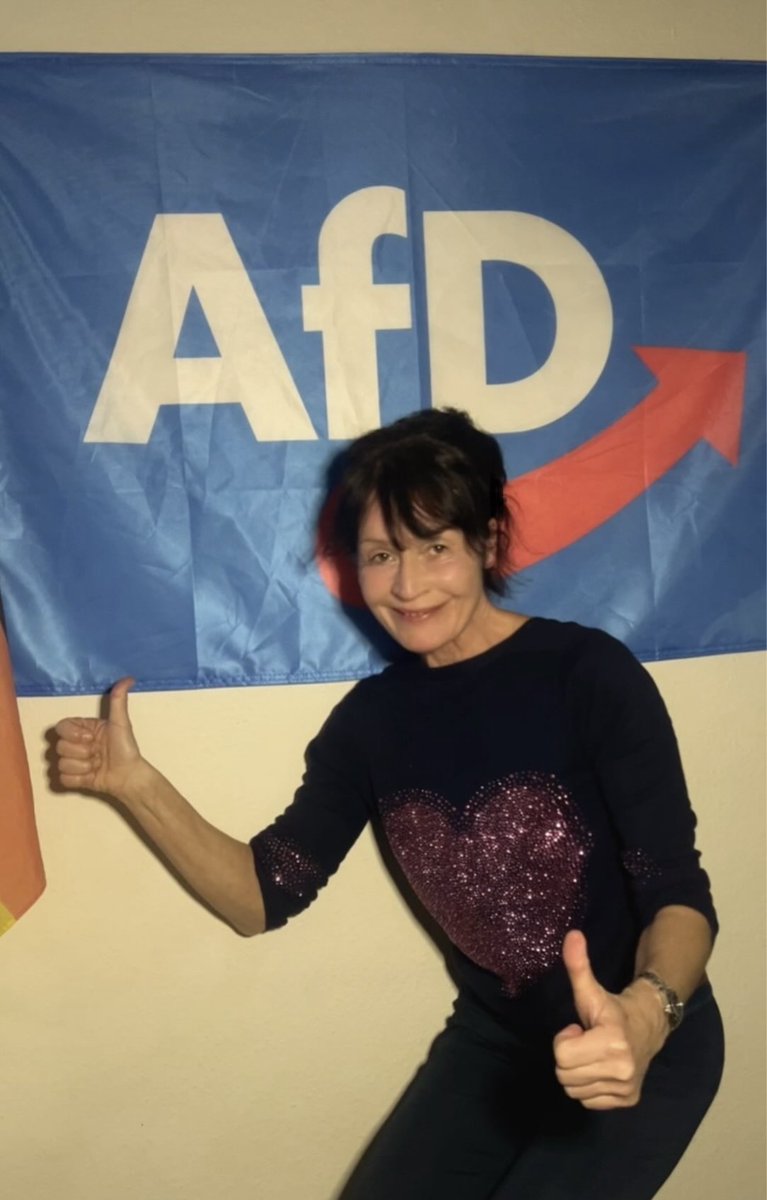 Liebe X Community:
Wer wählt die AfD?
❤️💙