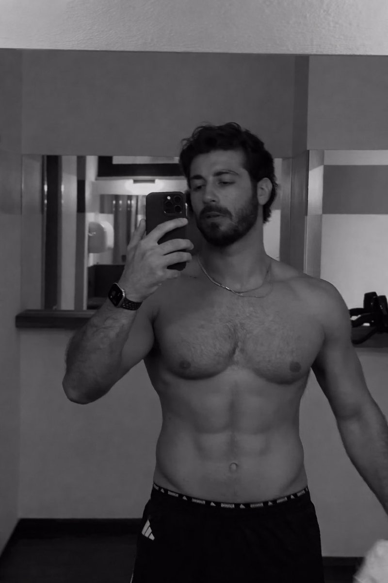 narca0105's tweet image. voi lo chiamate porco per sempre attuale ✨
#rashmer