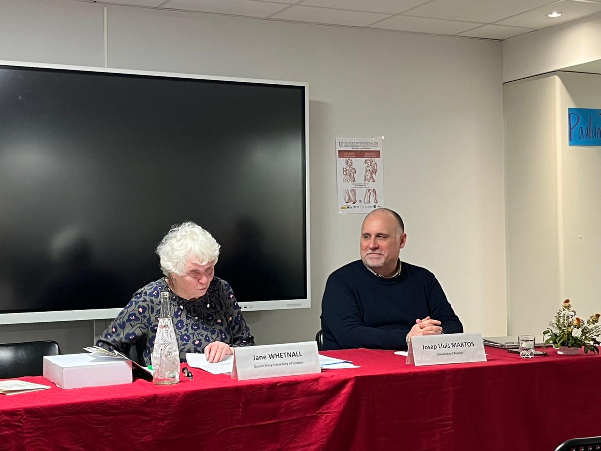 Jane Whetnall nos ha ofrecido una magnífica ponencia de clausura sobre la dimensión musical del 'Cancionero de Resende' (16RE).