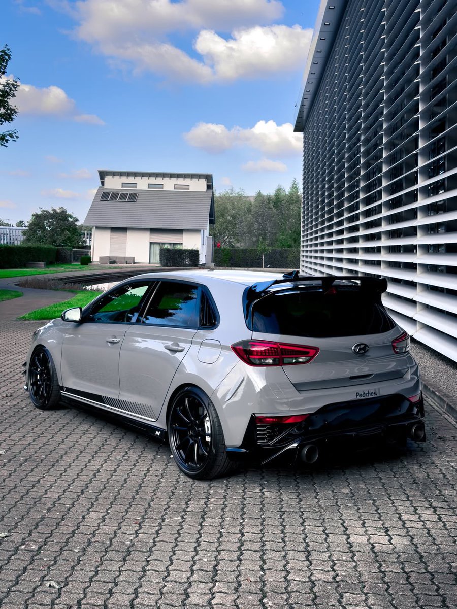 itsReabetswe's tweet photo. Not your average Hyundai. This one’s got N attitude 🇰🇷💪 https://t.co/BaGnzgcjOn