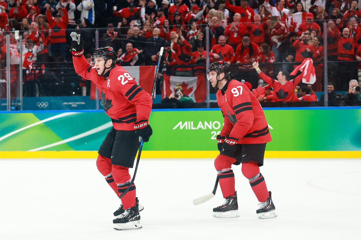 Canada is MOVING ON to the Gold Medal game after another thriller!!!!! 🇨🇦🥇