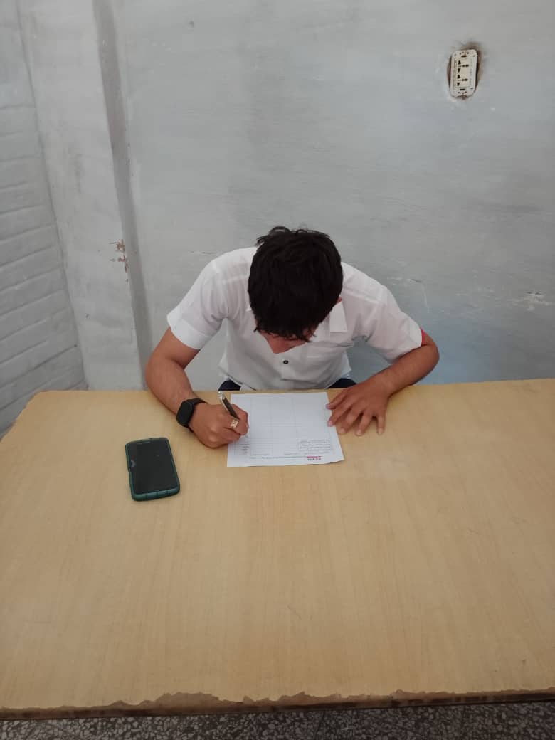 Acto de firma de los estudiantes de grado 12 del compromiso de continuidad de estudio en la Educación Superior. #Céspedes #Camagüey #CubaMined #PorCamagüeyTod9