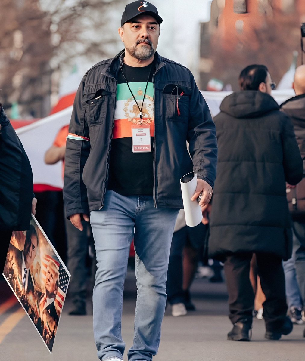 X4LIREZ4X's tweet photo. درد و بلات تو سر و کون عموی جاکشت آقا برزو... https://t.co/viinoUPFN3