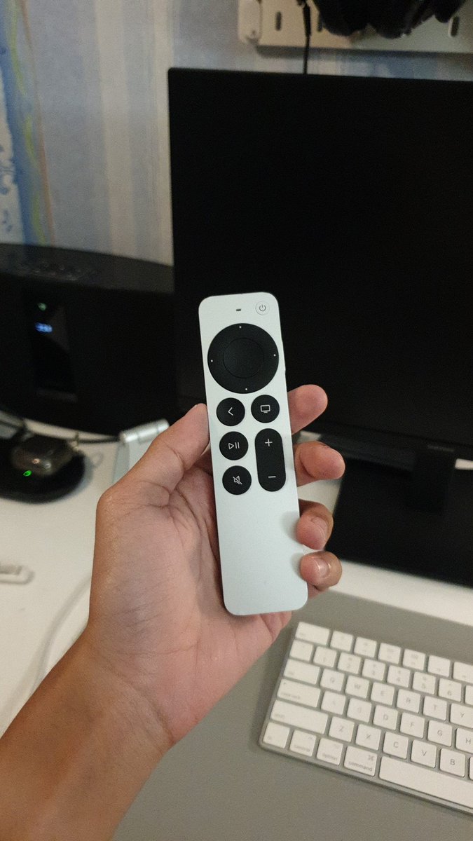 sakana 🌙 tweet media