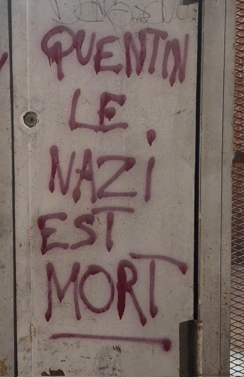 Etiennos tweet media