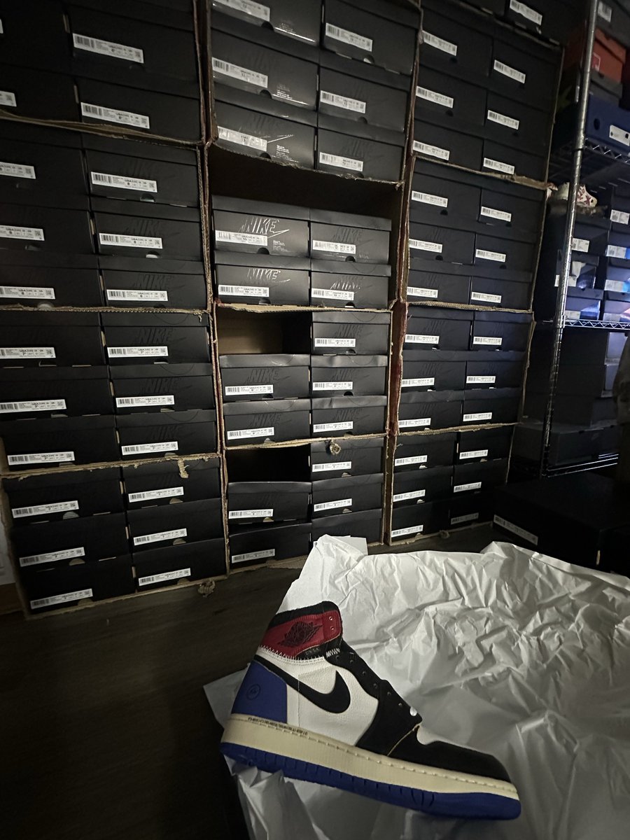 KicksFinder tweet media