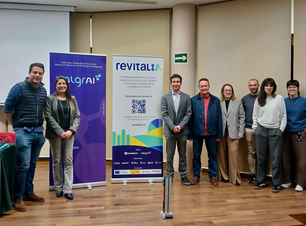 AjuntAlcasser's tweet photo. Presentación de Revital-IA en Alcàsser | @AjuntAlcasser @fvalgrai @WonderBitsNet
https://t.co/rKZwSNSeW2
#WonderBits #ValgrAI #IA #AI #RevitalIA #PremiosCNIS2026 #CNIS2026 #GreenTDigital #InteligenciaArtificial https://t.co/zIOHqlvRYa