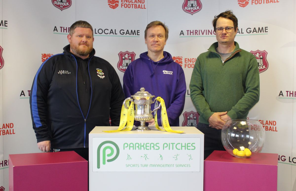 SuffolkFA's tweet image. If @CockfieldU are to go one better than last year in this season's @ParkersPitches Suffolk Junior Cup, they will need to defeat @Capel_Plough, while @BecclesCaxtonFC will have to knock-out @FcRansomes if they are to reach the final...

tinyurl.com/y5bcefbe

#SFAcountycups