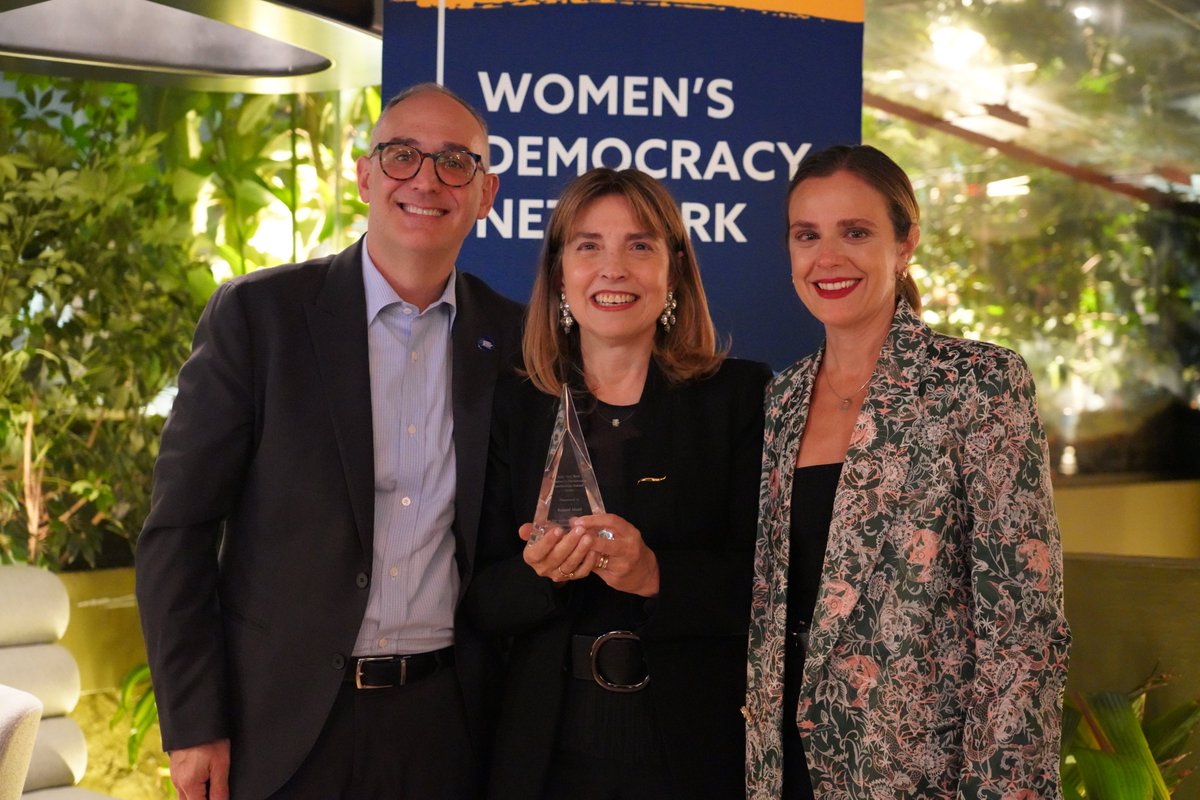 IRI’s <a href="/GarrastazuTony/">Tony Garrastazu</a> &amp; WDN-LAC's <a href="/LucilaFGarcia/">Lucila Garcia</a> presented the Judy Van Rest Women's Democracy Leadership Award to <a href="/RaquelMunt/">Raquel Munt</a> of <a href="/WDNArgentina/">WDN Argentina</a> 🇦🇷 for her mentorship &amp; ability to expand democratic opportunities &amp; rights across #LAC. 👏 Congratulations! 🎉 #WDN20 #SheLeads