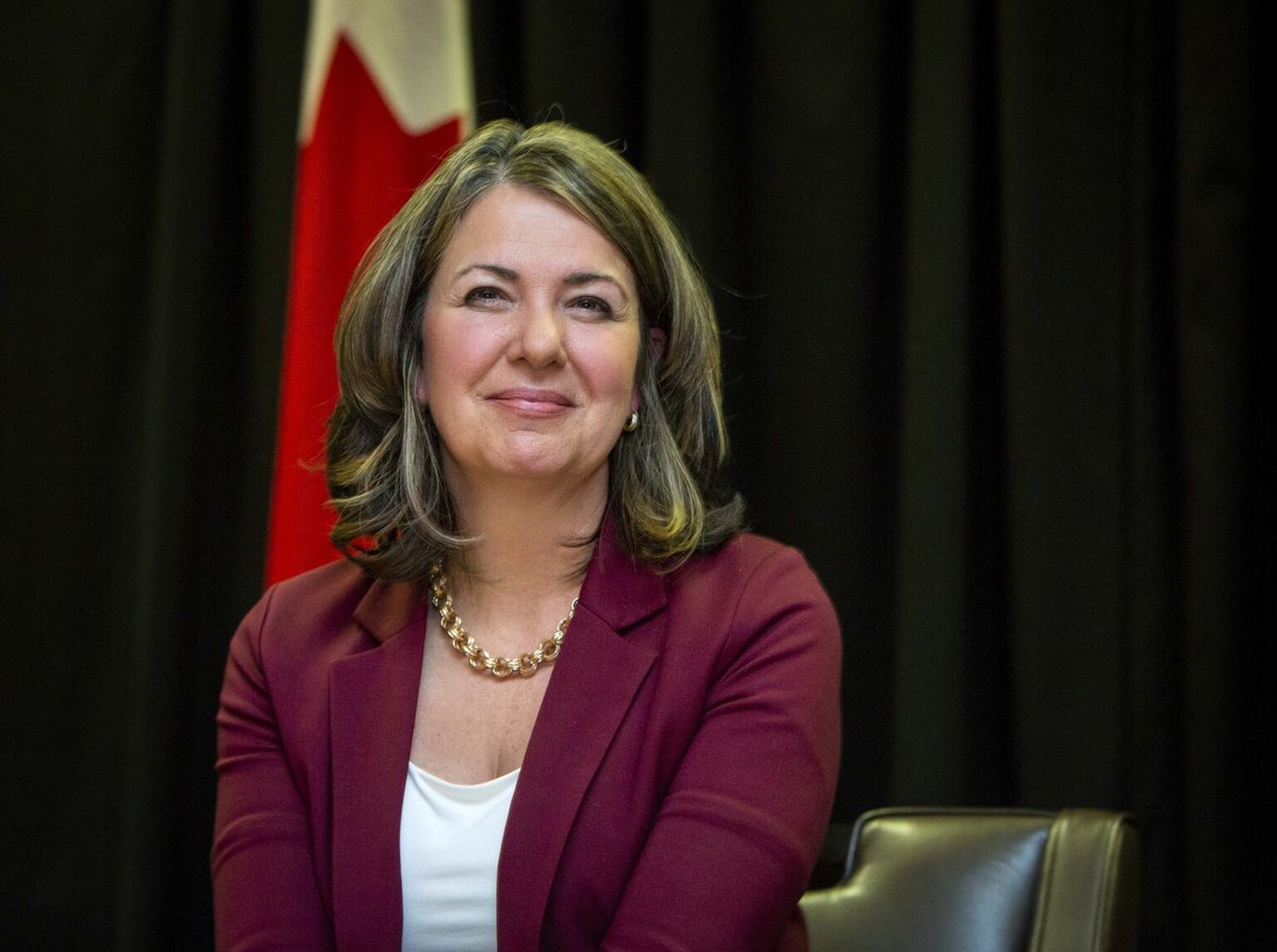 erik_thorvalds's tweet image. I can’t believe what Smith did.

With the blatant obfuscation of the Independence referendum she pulled last night, it’s clear she doesn’t support Alberta.

She is running cover for Ottawa.

She is a declared dyed-in-the-wool Canadian federalist.

Enough.

Resign, Danielle.