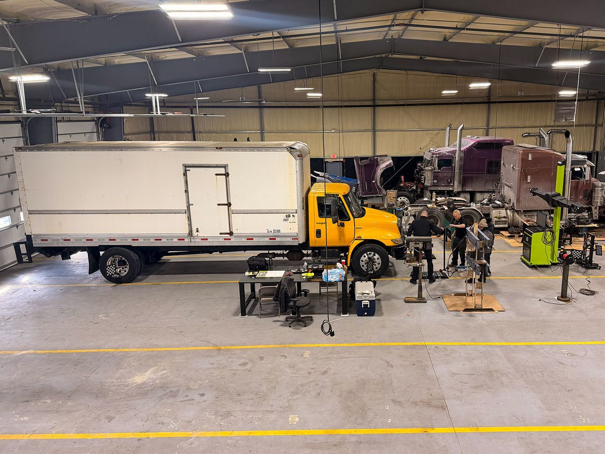 AriHetra's tweet image. This shop is dialed in! 🛠️

We just completed a new @ARIhetra #MobileAlignment System install at WGH Repair &amp;amp; Maintenance, helping their team align heavy-duty trucks with fast setup, clean workflow, and precise results. 

Learn more: ari-hetra.link/MobAlign