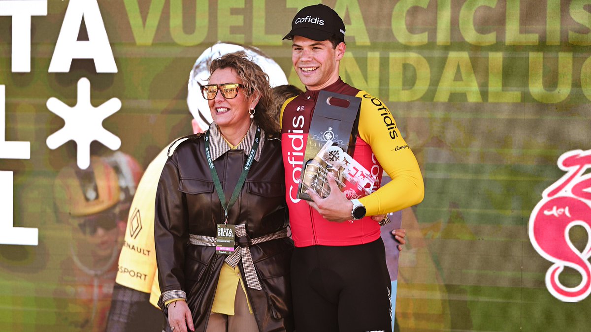 LOOK Cycle tweet media