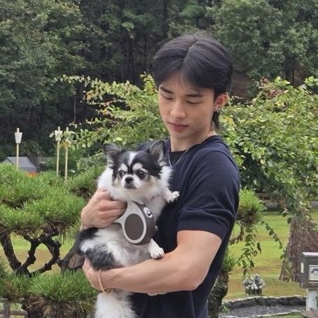 murieendoo's tweet image. My personality guide  +  my bias  𖹭.ᐟ