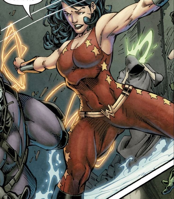 _DTROY's tweet photo. ㅤㅤㅤㅤ Ella esta en Gateway City , haciendo su labor de Wonder girl . 

Si la necesitan, esta pateando traseros https://t.co/pXzvBQMujD
